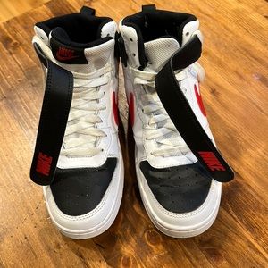 NIKE BIG KID COURT BOROUGH MID 2 SNEAKERS 6y